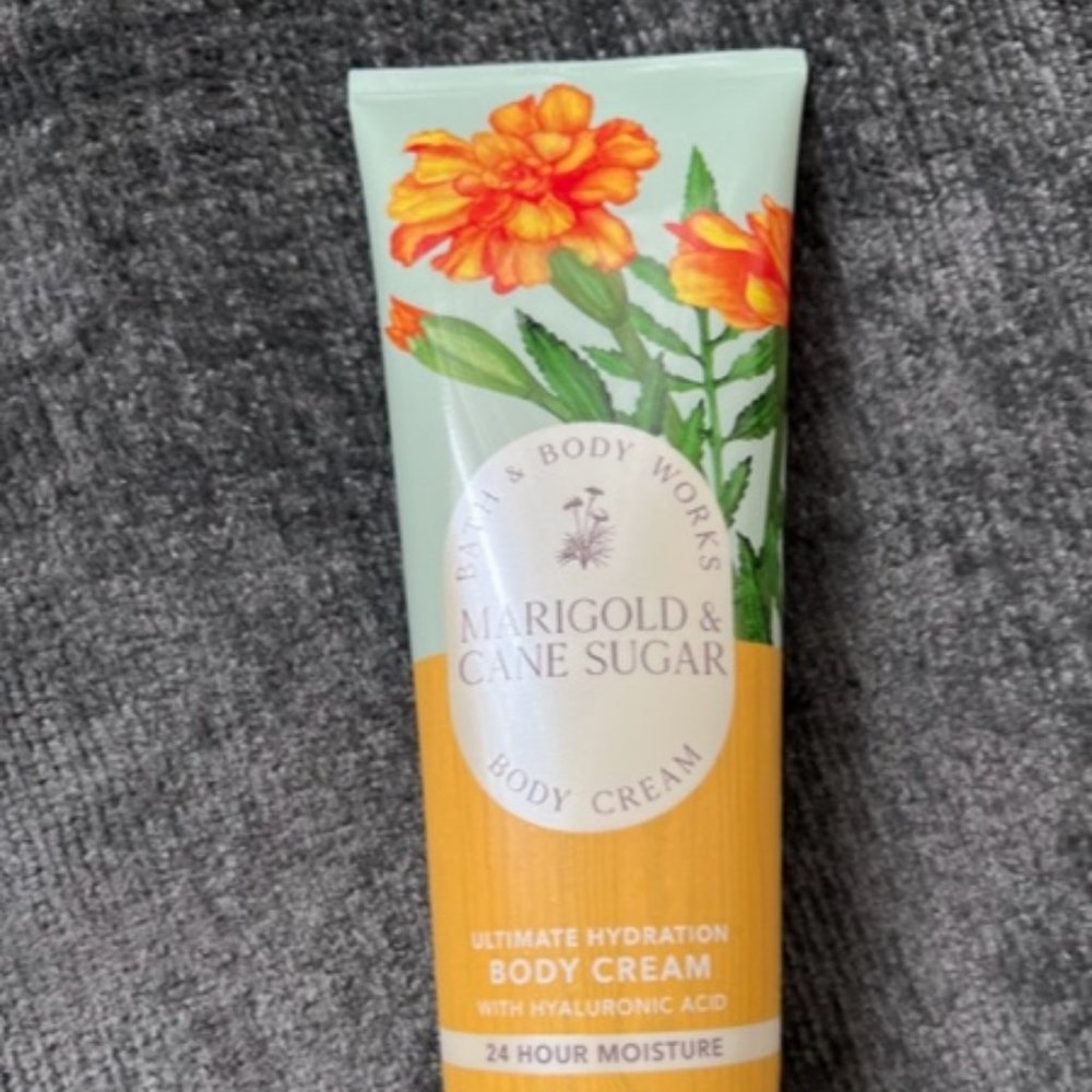 Bath & Body Works Ultimate Hydration Body Cream - Marigold & Cane Sugar - NWT